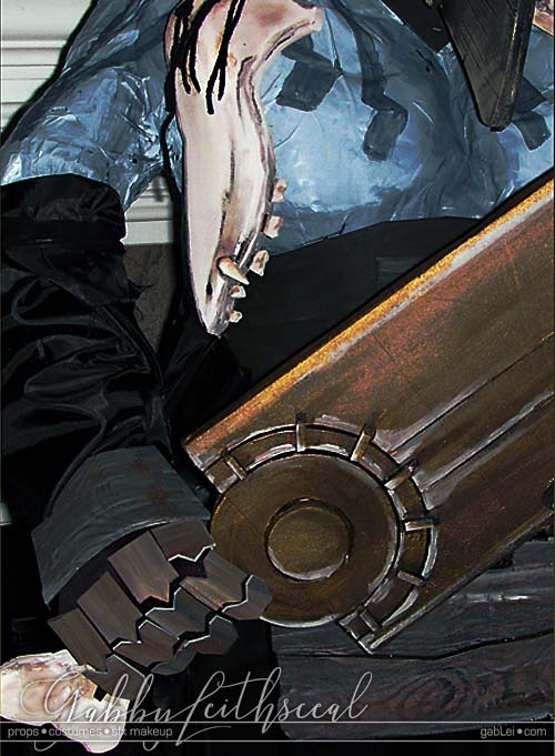 Hellboy-II-Cosplay-Props-Butcher-Guards-Closeup